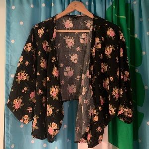 Forever 21 Floral kimono 2/$25